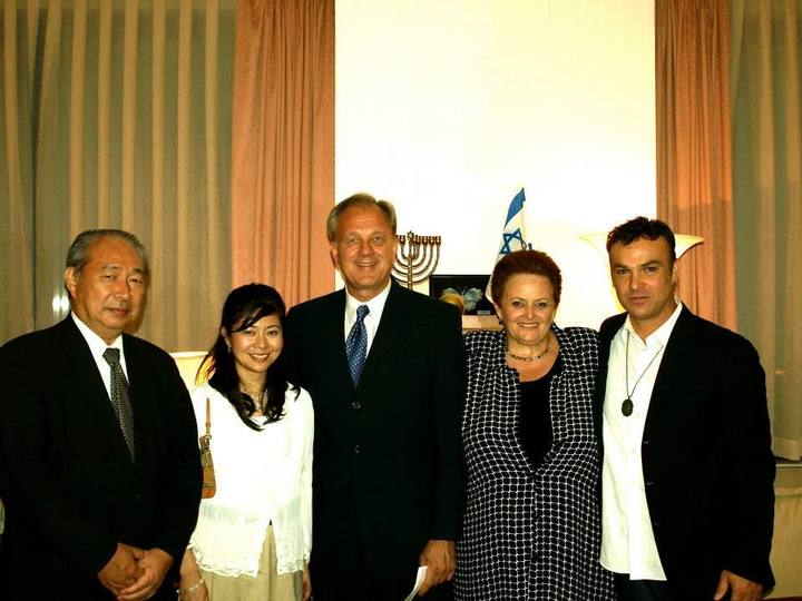 David Eaton and David D’Or with ambassadors beside an Israeli flag